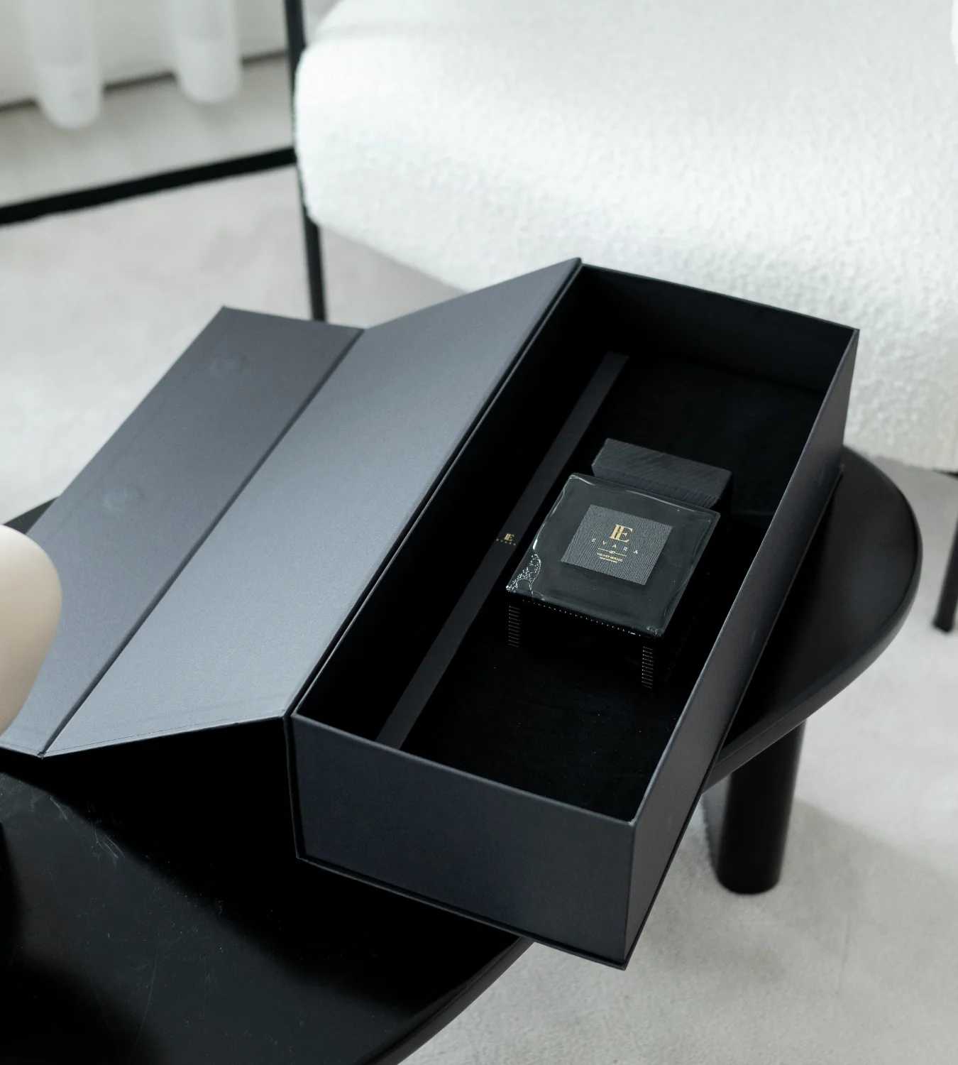 Evara Velvet Rouge Black Reed Diffuser Set - 1000ml - Image 7