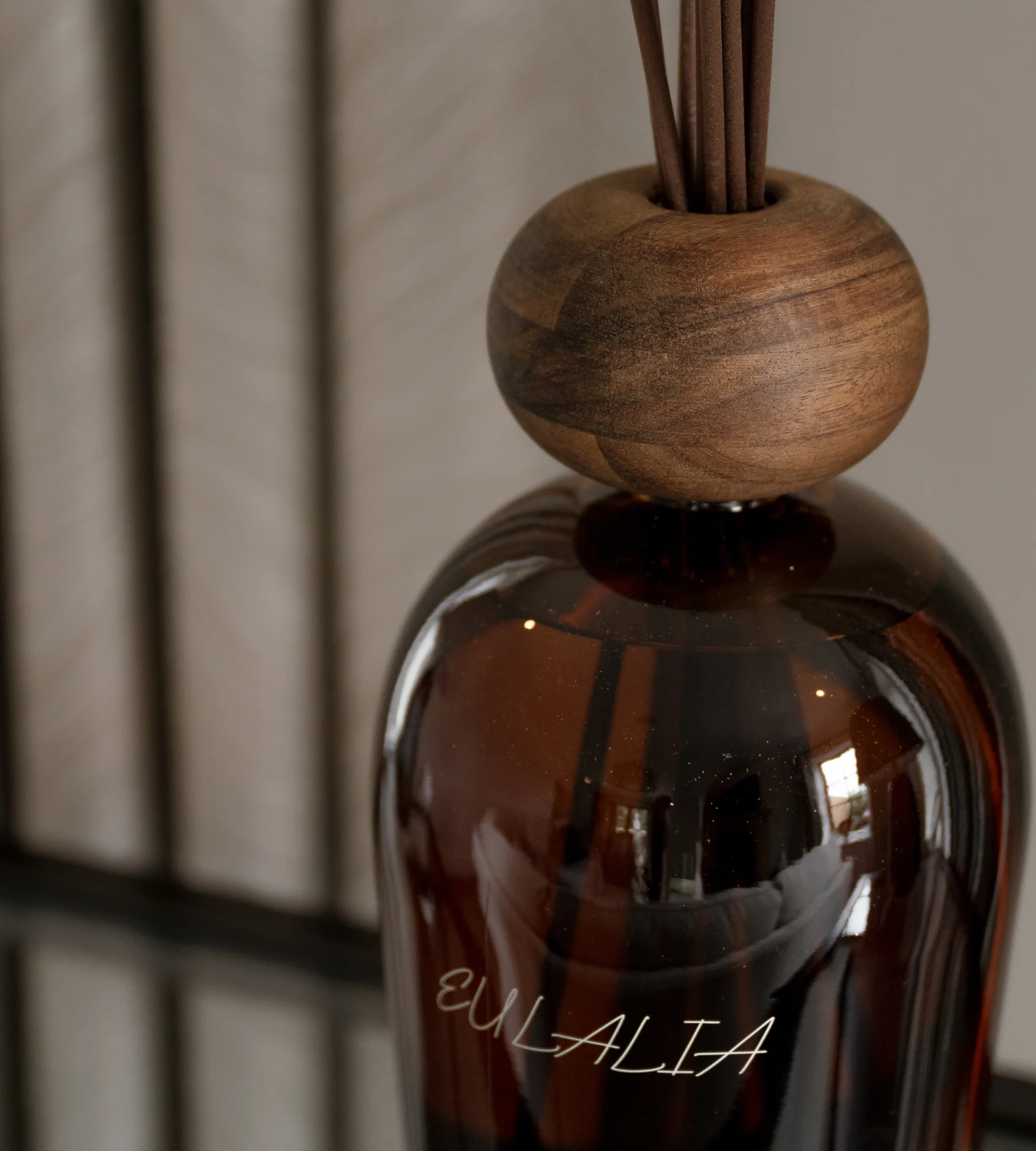 Extra Large Eulalia Reed Diffuser - 2000ml - Image 3