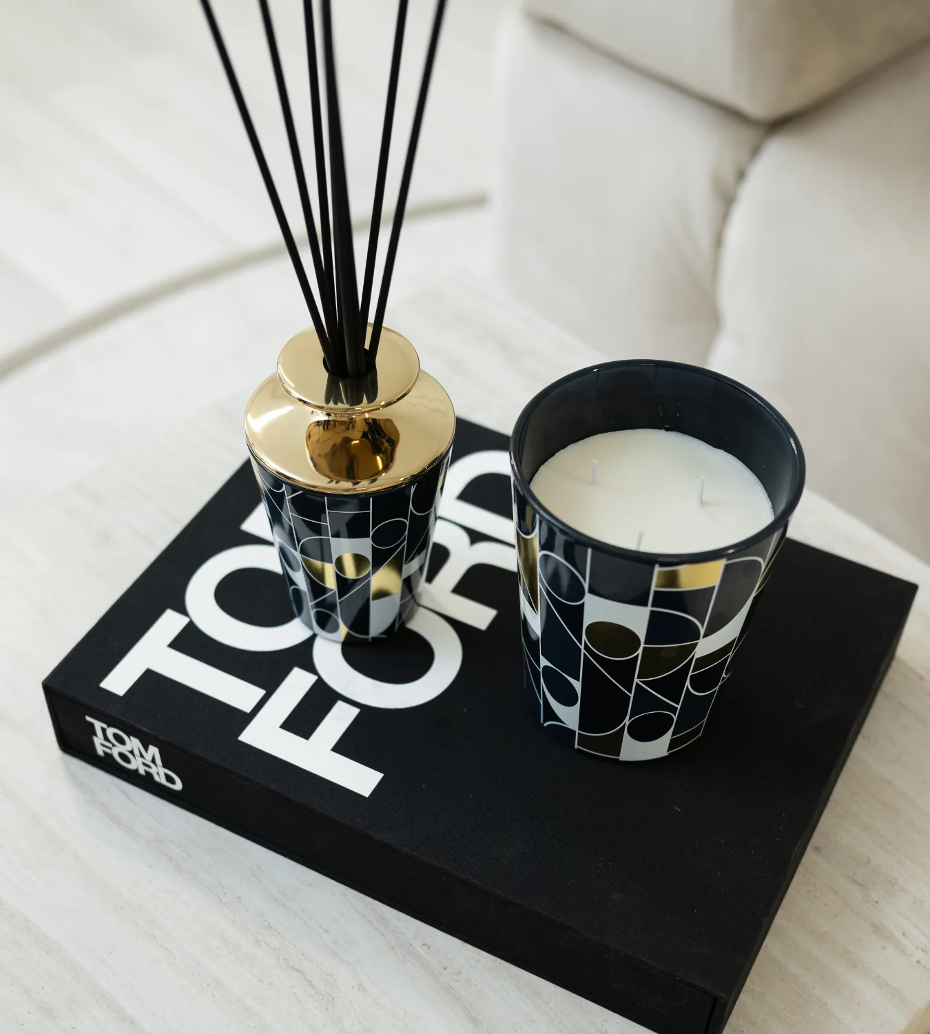 Hedonism Oud Reed Diffuser 400ml - Image 5