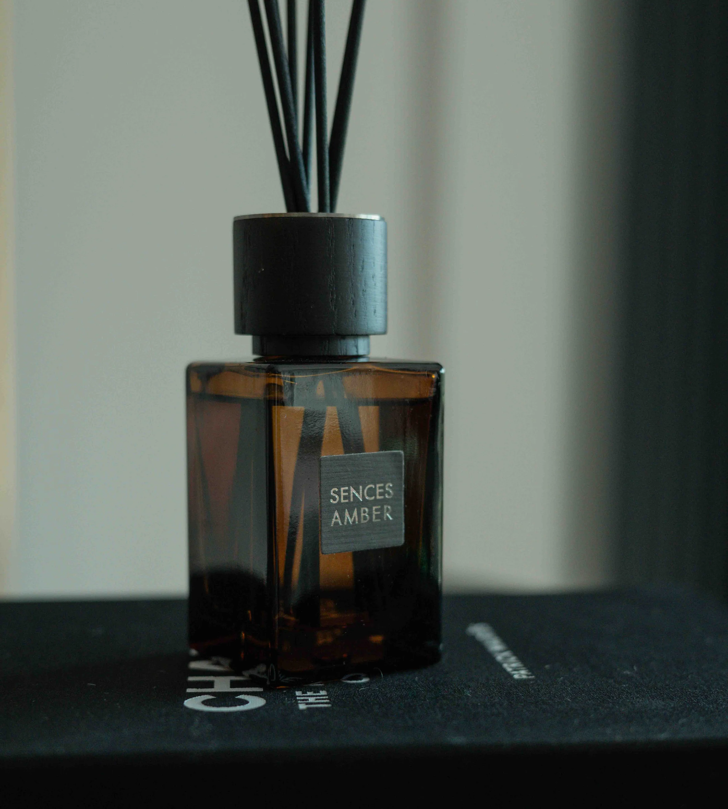 Sences Moroccan Amber Home Diffuser Bundle - Image 4